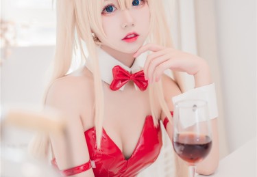 《聚焦麻豆官媒官方网站：业内资讯与权威解读》，麻豆影视采访